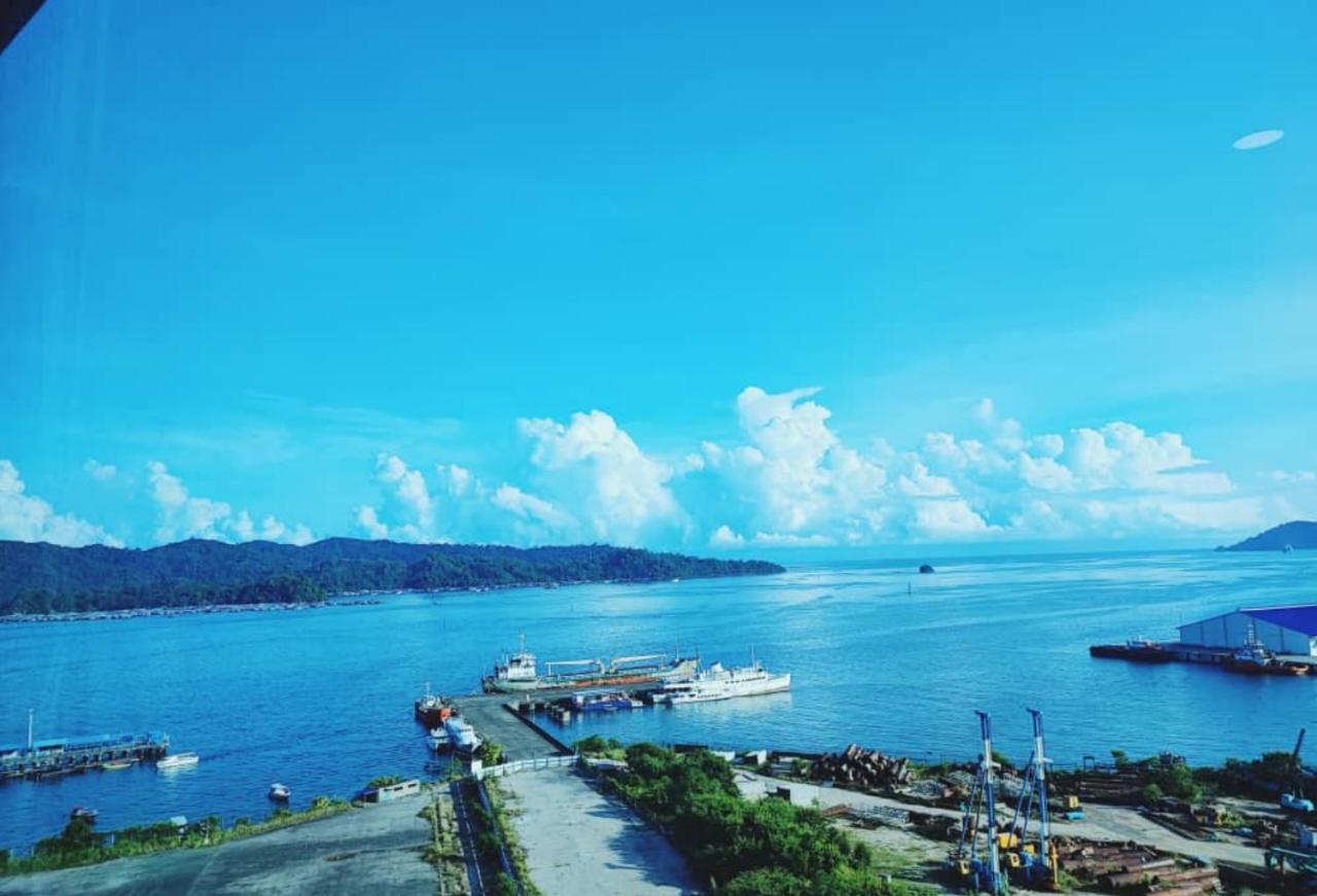 ホテル Jesselton Quay Sea View コタキナバル エクステリア 写真